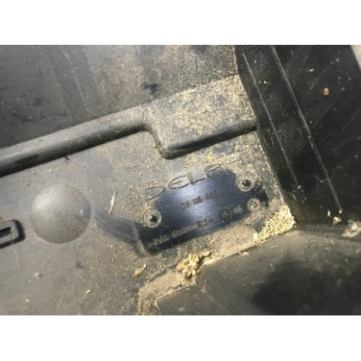 Корпус блока предохранителей Opel Combo 2001-2011 09115985
